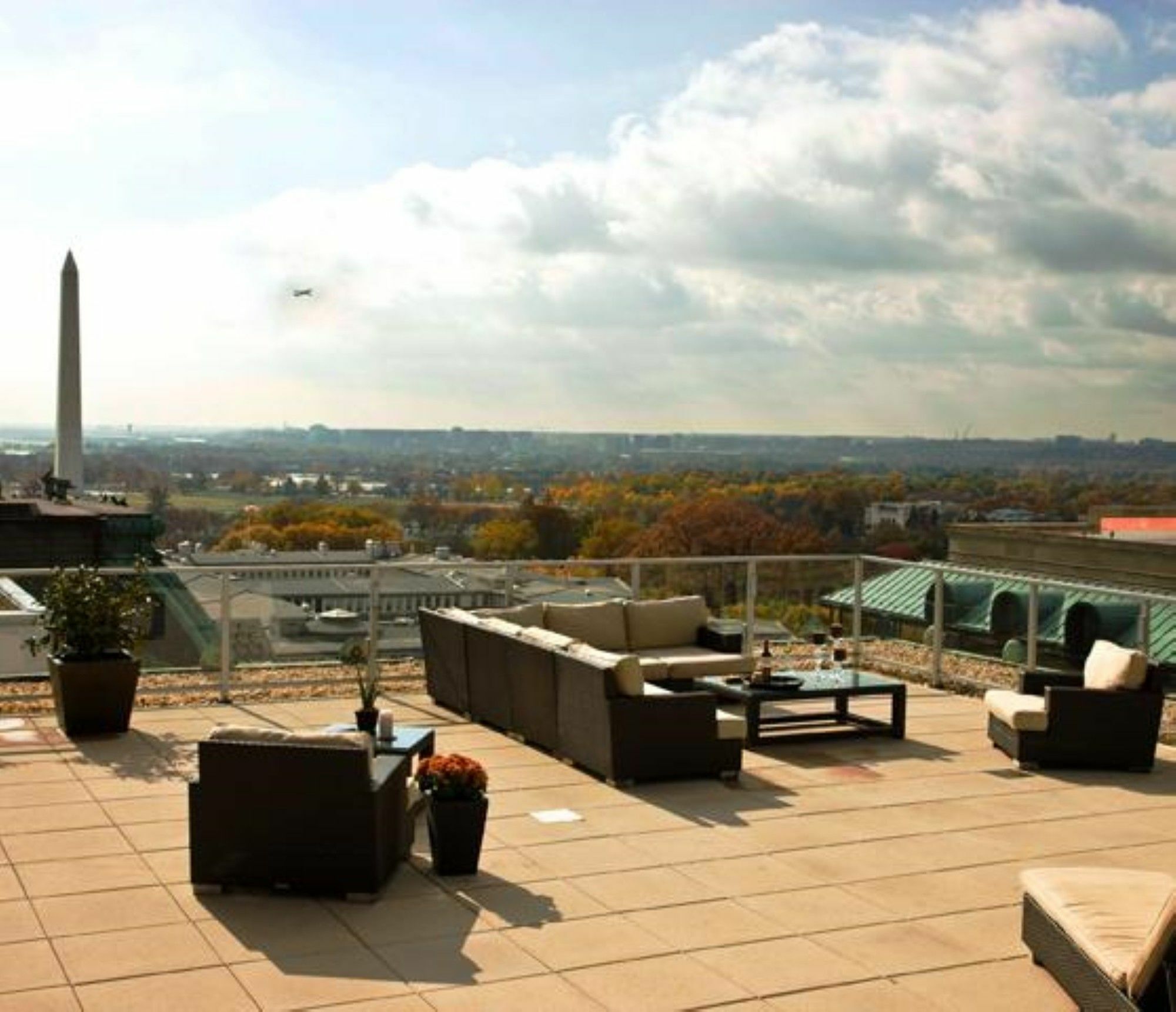 Inn Global Luxury At The White House